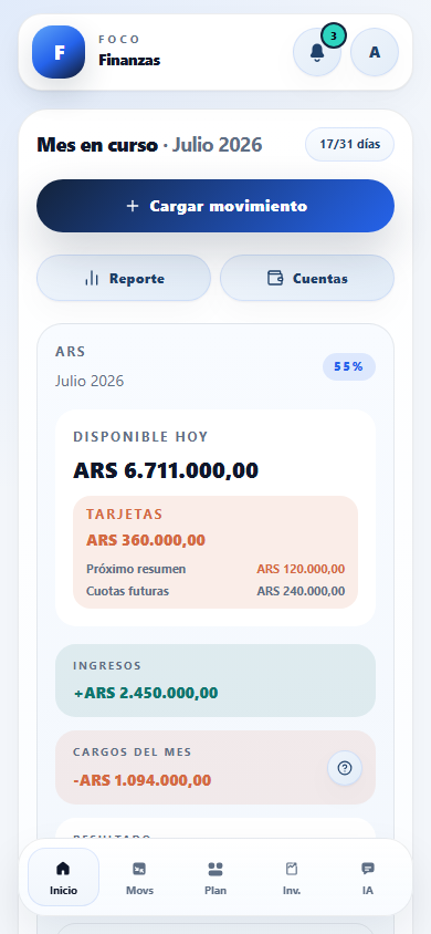 Dashboard móvil de Foco con disponible, deuda de tarjeta e ingresos del escenario sintético.